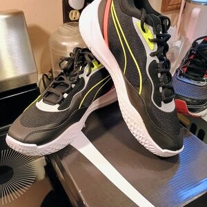 Puma Black and Yellow Running Shoes
